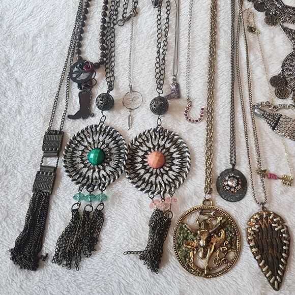 J394 Bulk Bundle of 13 Chain Necklaces - Picture 2 of 4